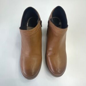 Earth Leather Ankle Boots Size 9.5 Cognac Brown Zip Up Heel Casual Women's